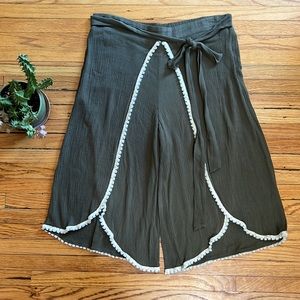 Hayden LA Sage Green Wide Leg Culottes, Cropped Pant, Boho